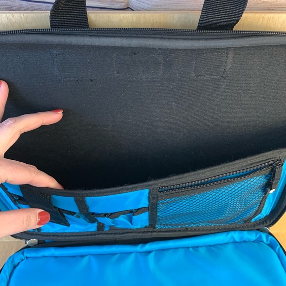 Chloe Dao for Nuo Laptop/Briefcase Bag - Picture 4 of 5